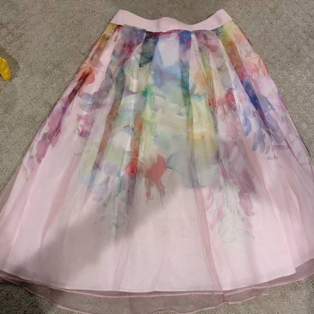 EUC Ted Baker "Glenis" Midi Floral silk skirt - ted baker size 1